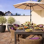 Grosse Familienwohnung Nahe Europa-park Mit Terasse & Garten