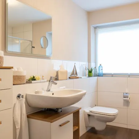 Modernes 95 Qm Nahe Rulantica Garten Parkplatz Wlan דירה שוונאו