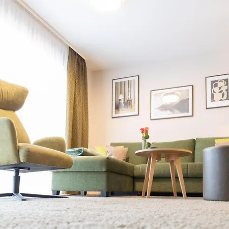Appartementdeluxe Steiert - Near Europa Park - Rulantica - Spacious - Fully Equipped Kitchen - Private Garden - Free Parking - Pet Friendly * Schwanau